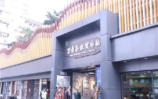 团风装招牌时，需要注意什么？